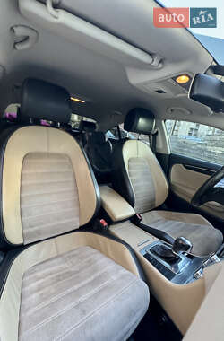 Купе Volkswagen CC / Passat CC 2012 в 
