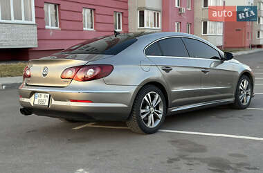 Купе Volkswagen CC / Passat CC 2010 в Виннице