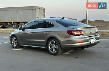 Купе Volkswagen CC / Passat CC 2010 в Виннице