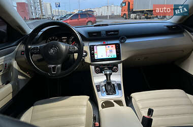 Купе Volkswagen CC / Passat CC 2010 в Виннице