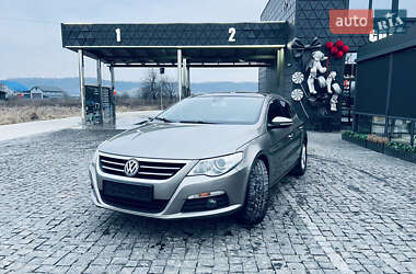 Купе Volkswagen CC / Passat CC 2010 в Львове