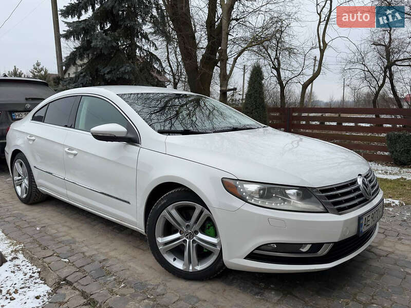 Купе Volkswagen CC / Passat CC 2012 в 