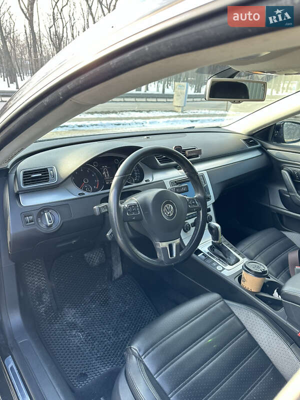 Купе Volkswagen CC / Passat CC 2016 в Днепре