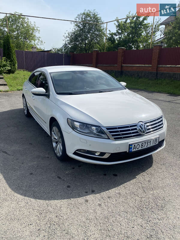 Купе Volkswagen CC / Passat CC 2013 в Мукачево