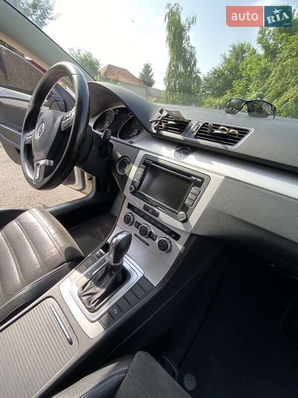 Купе Volkswagen CC / Passat CC 2013 в Мукачево