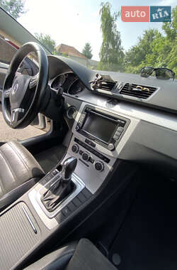 Купе Volkswagen CC / Passat CC 2013 в 