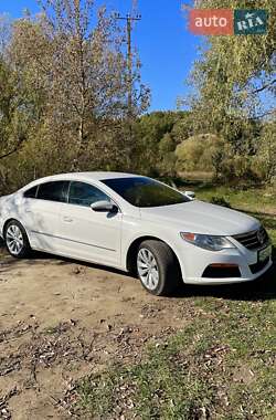 Купе Volkswagen CC / Passat CC 2010 в 