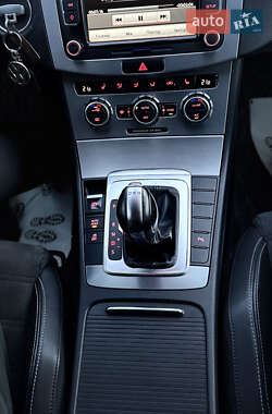 Купе Volkswagen CC / Passat CC 2012 в 