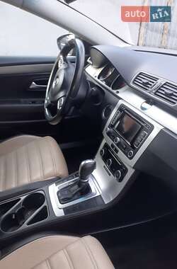 Купе Volkswagen CC / Passat CC 2011 в 