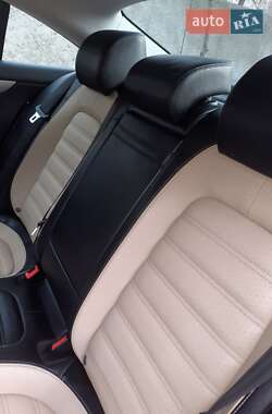 Купе Volkswagen CC / Passat CC 2011 в 