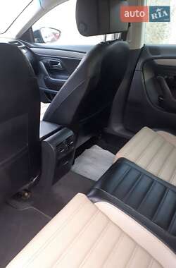 Купе Volkswagen CC / Passat CC 2011 в 