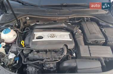 Купе Volkswagen CC / Passat CC 2014 в 