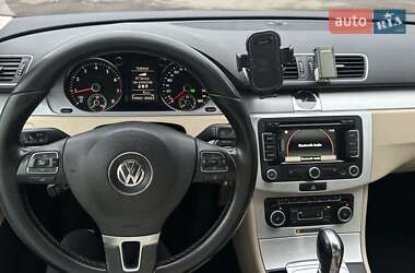 Купе Volkswagen CC / Passat CC 2011 в 