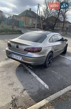 Купе Volkswagen CC / Passat CC 2013 в 