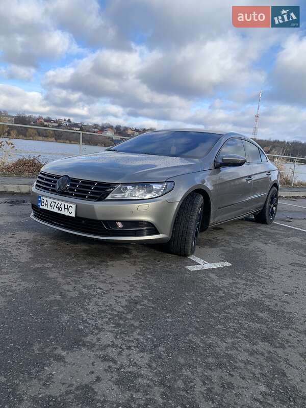 Купе Volkswagen CC / Passat CC 2013 в Кропивницькому