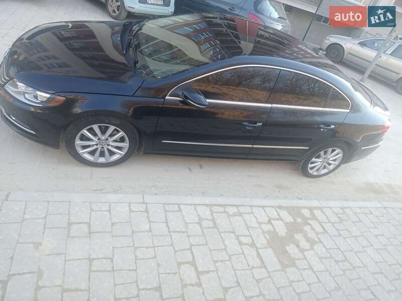 Купе Volkswagen CC / Passat CC 2013 в Львове