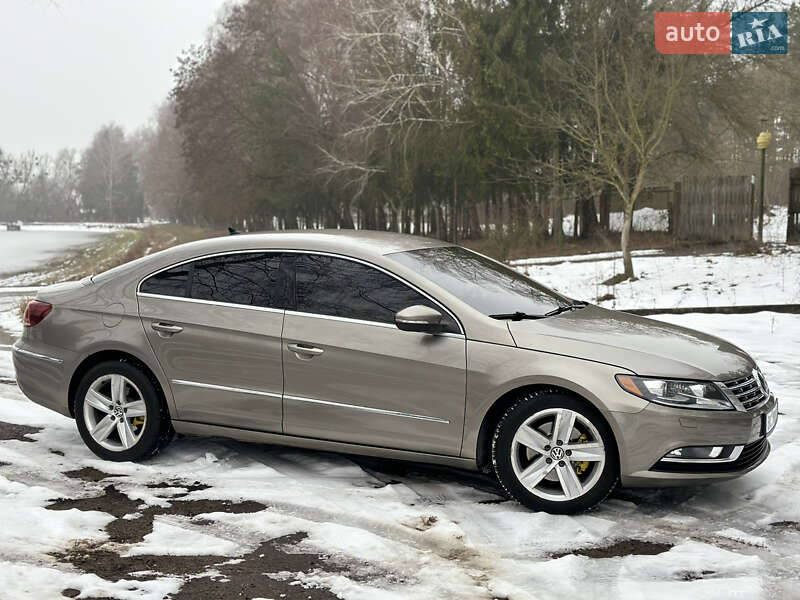 Купе Volkswagen CC / Passat CC 2012 в Львове