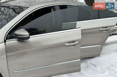 Купе Volkswagen CC / Passat CC 2012 в 
