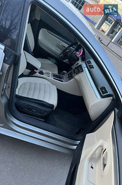 Купе Volkswagen CC / Passat CC 2010 в 