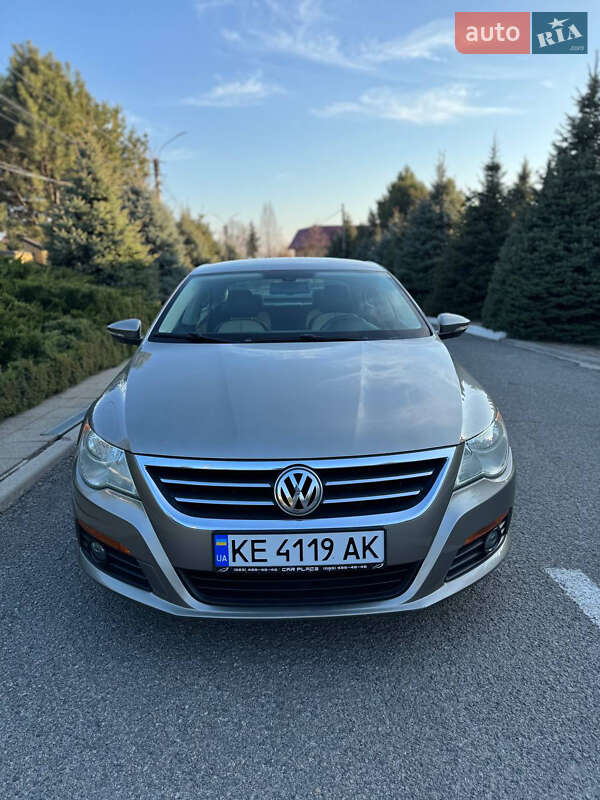 Купе Volkswagen CC / Passat CC 2010 в 