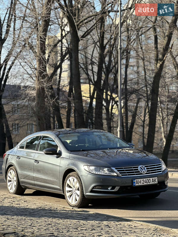 Купе Volkswagen CC / Passat CC 2012 в Киеве