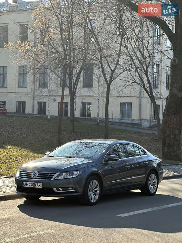 Купе Volkswagen CC / Passat CC 2012 в Киеве