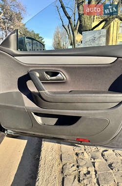 Купе Volkswagen CC / Passat CC 2012 в 