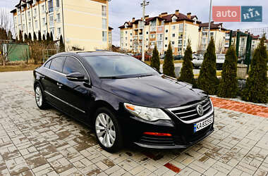 Купе Volkswagen CC / Passat CC 2011 в Києві