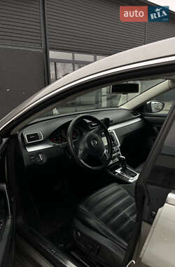 Купе Volkswagen CC / Passat CC 2012 в 