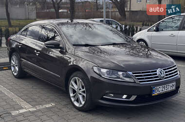 Купе Volkswagen CC / Passat CC 2013 в Чернівцях