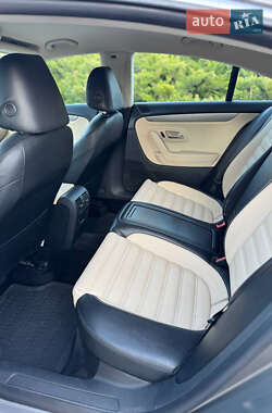 Купе Volkswagen CC / Passat CC 2010 в 