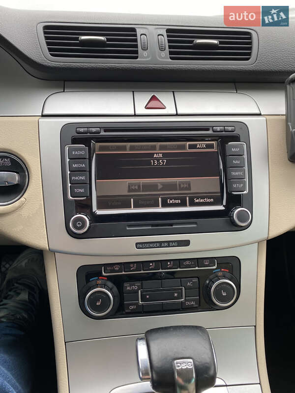 Купе Volkswagen CC / Passat CC 2009 в Львове