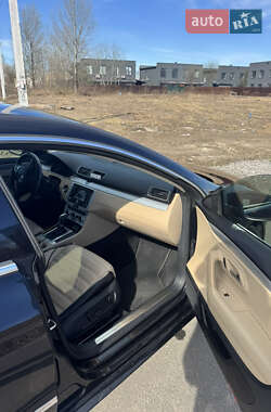 Купе Volkswagen CC / Passat CC 2014 в 