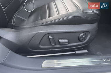Купе Volkswagen CC / Passat CC 2013 в 