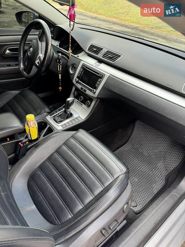 Купе Volkswagen CC / Passat CC 2012 в Львове