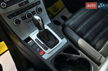 Купе Volkswagen CC / Passat CC 2013 в 