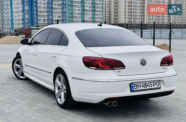 Купе Volkswagen CC / Passat CC 2013 в 
