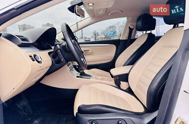 Купе Volkswagen CC / Passat CC 2013 в 