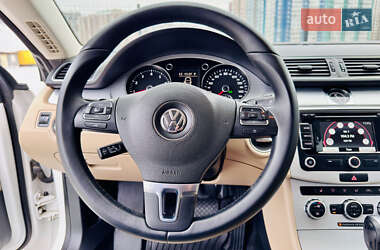 Купе Volkswagen CC / Passat CC 2013 в 