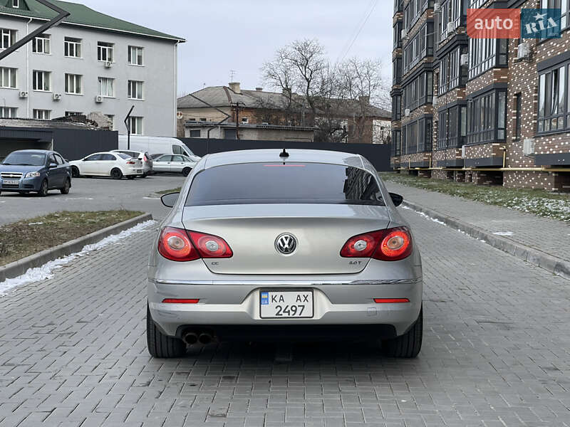 Купе Volkswagen CC / Passat CC 2011 в Киеве