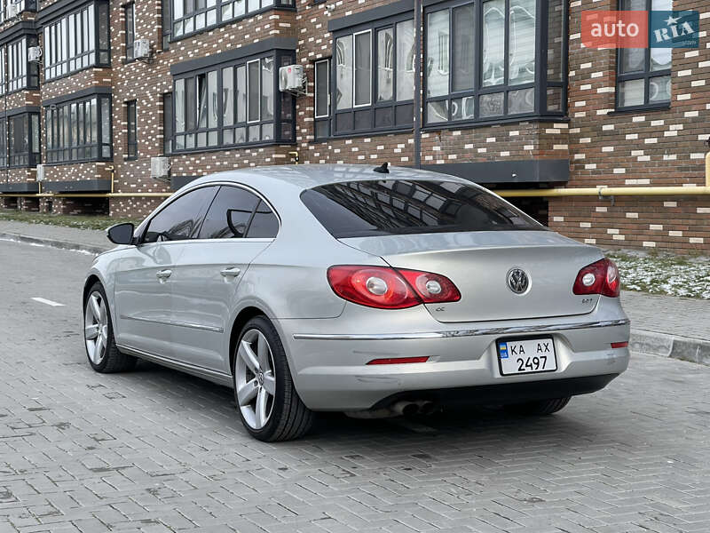 Купе Volkswagen CC / Passat CC 2011 в Киеве