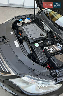 Купе Volkswagen CC / Passat CC 2011 в 