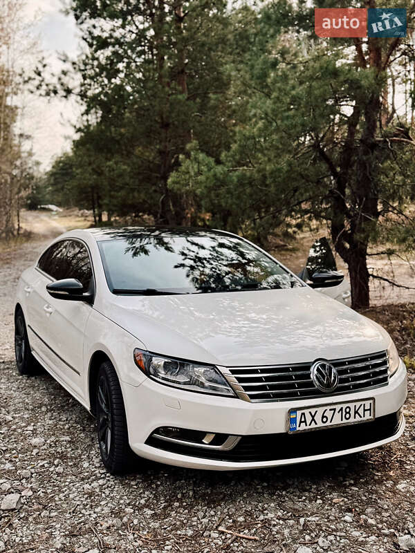 Купе Volkswagen CC / Passat CC 2013 в 