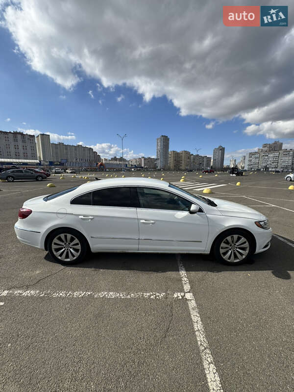 Купе Volkswagen CC / Passat CC 2016 в 