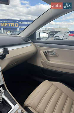 Купе Volkswagen CC / Passat CC 2016 в 
