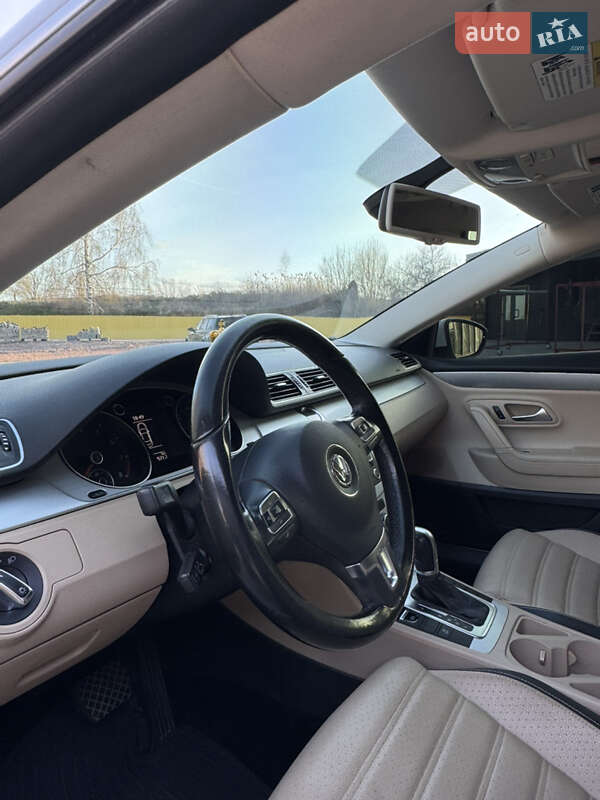 Купе Volkswagen CC / Passat CC 2015 в Овручі