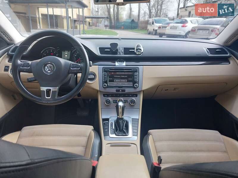 Купе Volkswagen CC / Passat CC 2012 в Борисполе