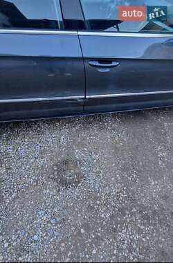 Купе Volkswagen CC / Passat CC 2011 в 