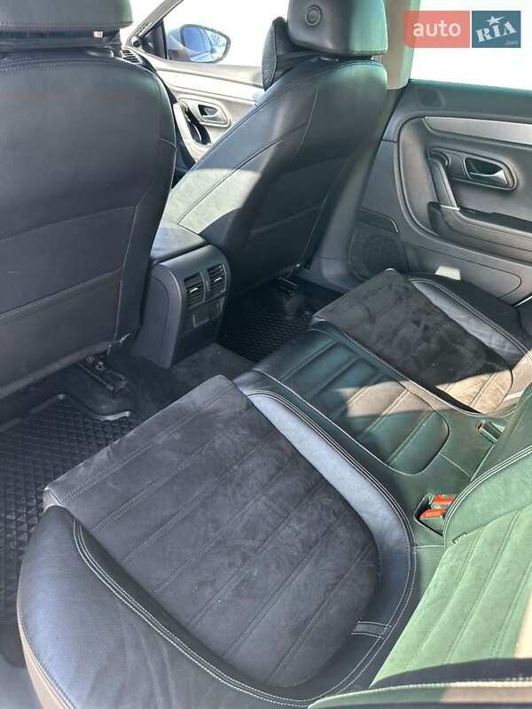 Купе Volkswagen CC / Passat CC 2011 в Ірпені