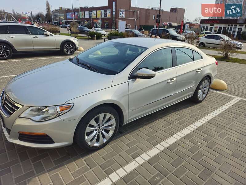 Купе Volkswagen CC / Passat CC 2010 в Броварах